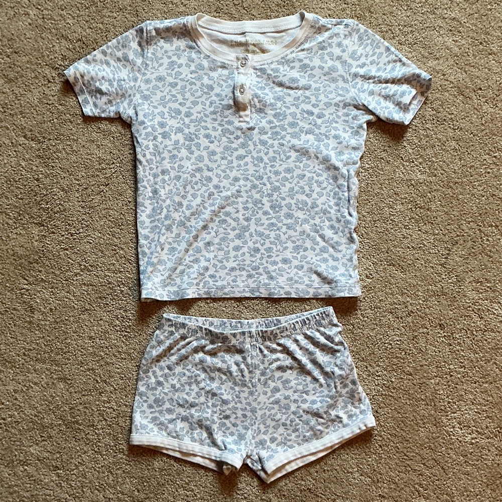 The Beaufort Bonnet Company Blue Flower Pajama Set